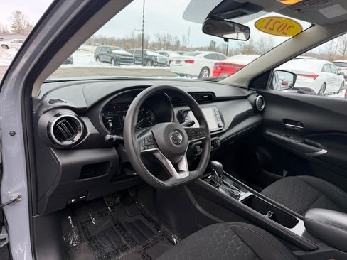 Used 2021 Nissan Kicks SV image 13