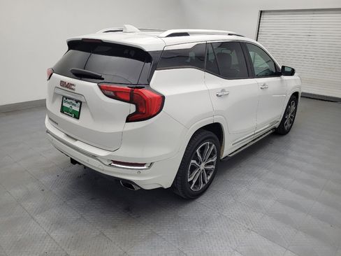 Used 2019 GMC Terrain Denali w/ Driver Alert Package II FWD image 9