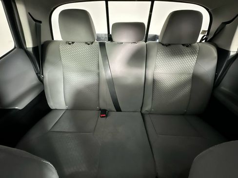 Used 2021 Toyota Tacoma SR5 AWD/4WD image 13