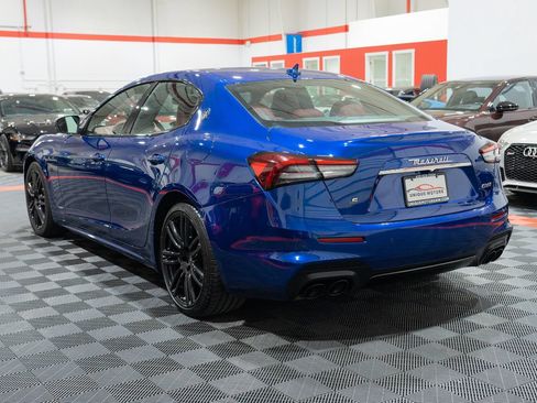 Used 2021 Maserati Ghibli S GranSport RWD image 4