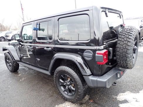 Used 2019 Jeep Wrangler Unlimited Sahara w/ Quick Order Package 24M Moab image 5