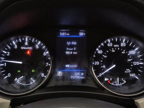 Used 2019 Nissan Rogue Sport SL w/ Premium Package image 23