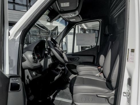 New 2026 Mercedes-Benz Sprinter 2500 image 12