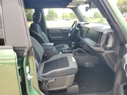 Used 2023 Ford Bronco Big Bend AWD/4WD image 9
