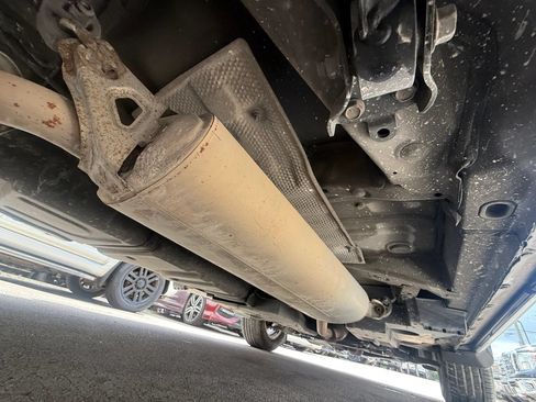 Used 2013 Toyota RAV4 XLE FWD image 32
