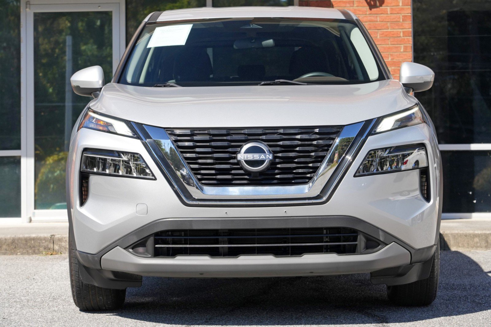Used 2022 Nissan Rogue SV FWD image 6