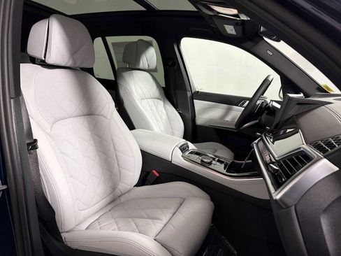 New 2026 BMW X5 xDrive40i w/ Climate Comfort Package image 21