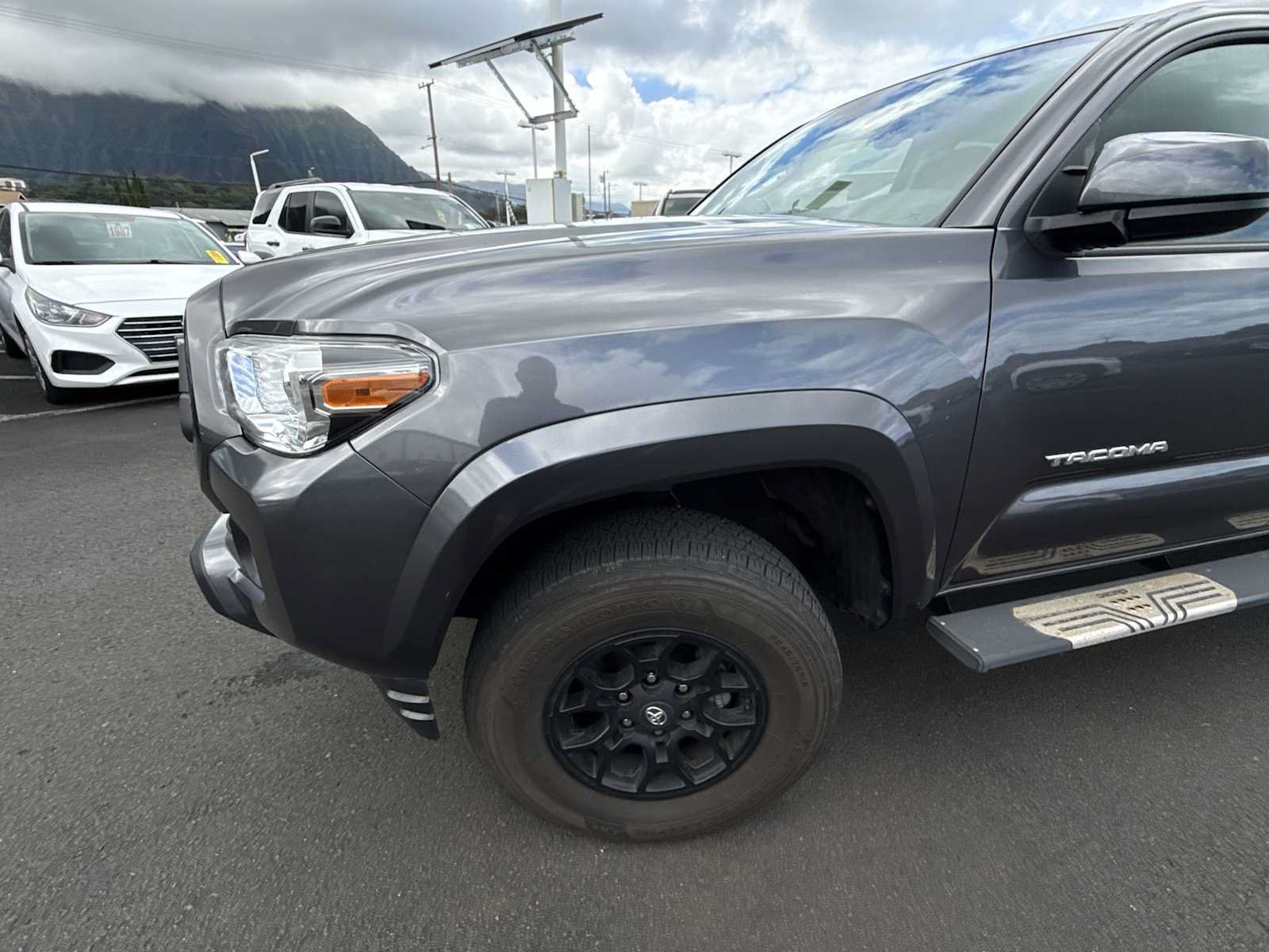 Used 2021 Toyota Tacoma SR5 RWD image 10