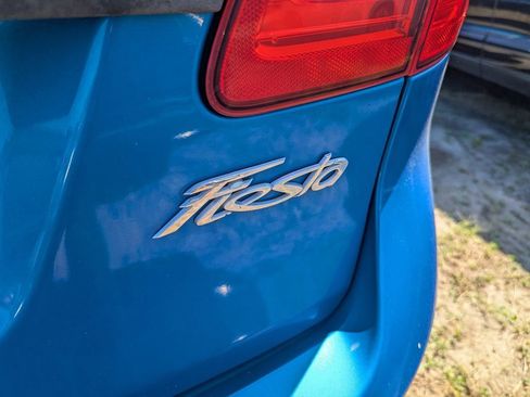 Used 2013 Ford Fiesta SE w/ Super Fuel Economy Pkg image 8