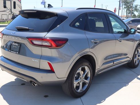 Used 2024 Ford Escape ST-Line w/ Tech Pack #1 AWD/4WD image 6