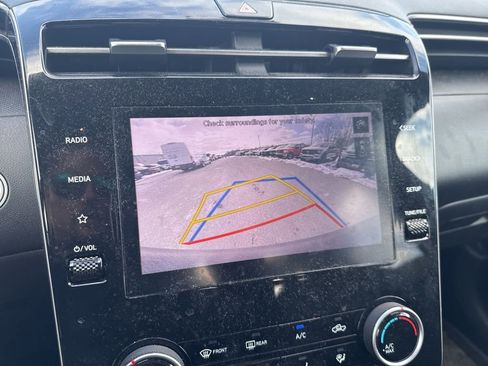 Used 2023 Hyundai Santa Cruz SEL image 16