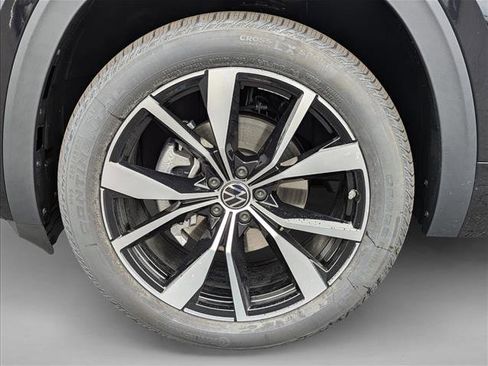 New 2026 Volkswagen Atlas SEL Premium R-Line image 9