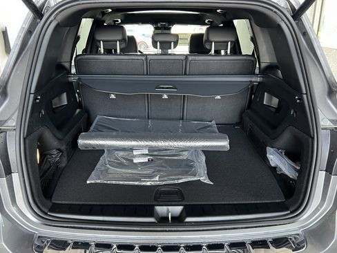 Used 2025 Mercedes-Benz GLB 250 4MATIC image 31