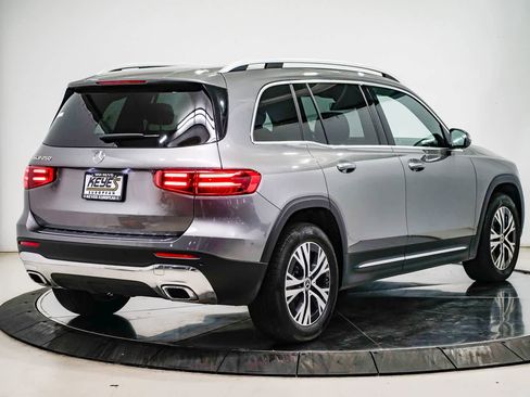 Used 2026 Mercedes-Benz GLB 250 image 4