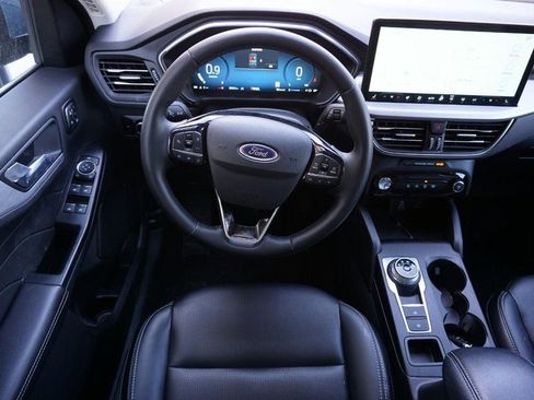 Used 2025 Ford Escape Platinum image 35