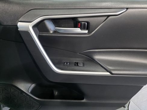 Used 2023 Toyota RAV4 XLE image 13