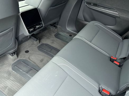 Used 2026 Lucid Gravity Grand Touring image 26