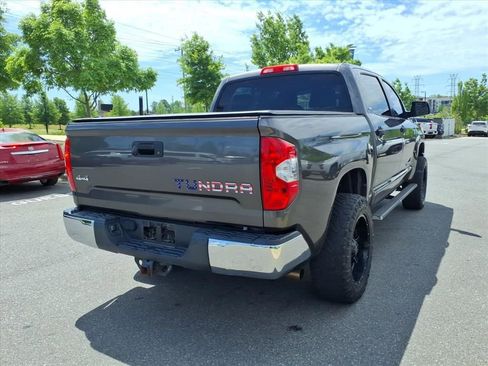 Used 2015 Toyota Tundra SR5 w/ SR5 Upgrade Package image 33