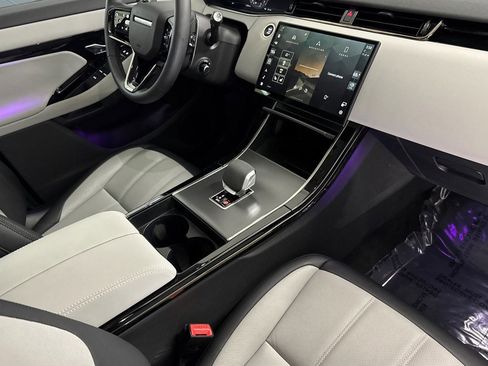 Used 2024 Land Rover Range Rover Evoque Dynamic SE image 32