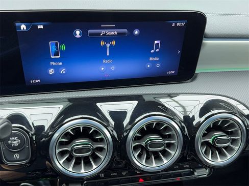 Used 2025 Mercedes-Benz CLA 250 image 28