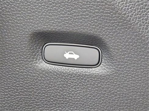 Used 2025 Honda Civic Sport image 26