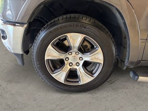 Used 2021 RAM 1500 Laramie AWD/4WD image 15