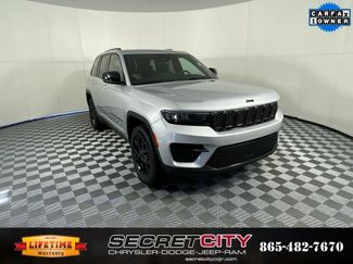 Used 2024 Jeep Grand Cherokee Altitude video 1