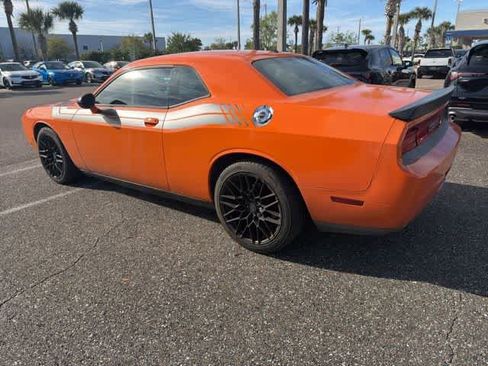 Used 2012 Dodge Challenger SXT w/ Sound Group image 4