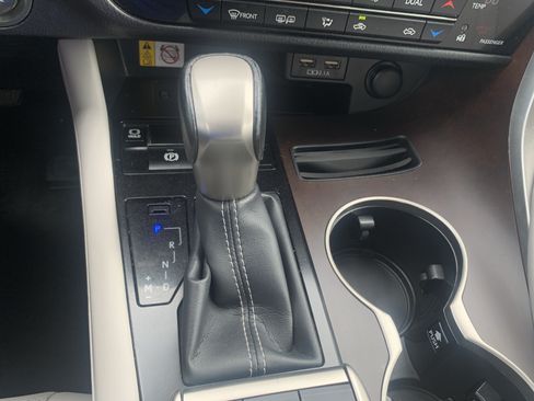 Certified 2022 Lexus RX 350 FWD w/ Premium Package image 26