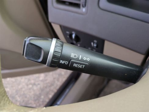 Used 2010 Volvo XC90 V8 image 27