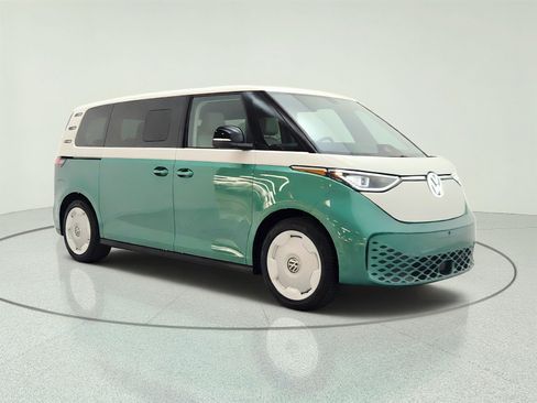 Used 2025 Volkswagen ID. Buzz 1st Edition AWD/4WD image 3