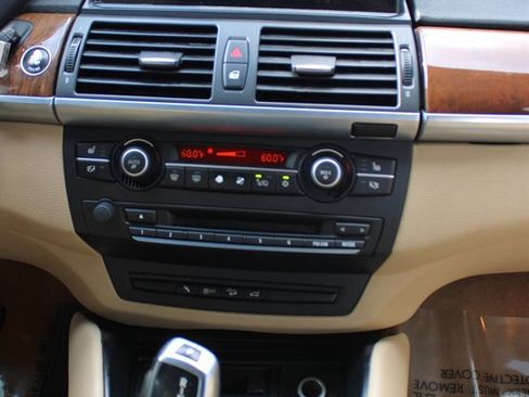 Used 2013 BMW X6 xDrive35i image 16