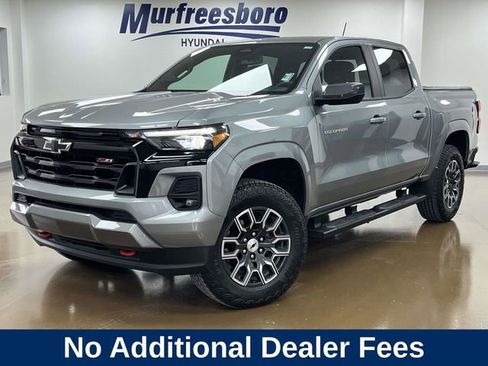 Used 2025 Chevrolet Colorado Z71 AWD/4WD image 1