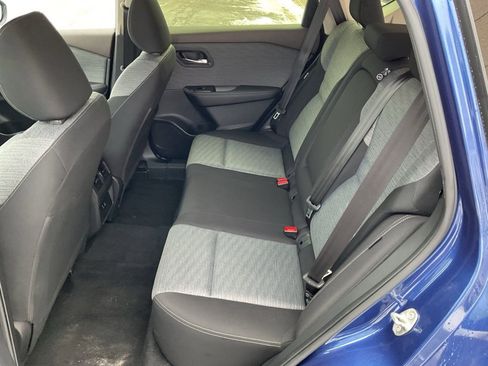 Used 2023 Nissan Rogue SV image 20