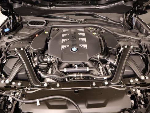 New 2025 BMW 760i xDrive image 22