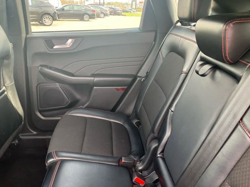 Used 2024 Ford Escape ST-Line w/ Cold Weather Package image 31