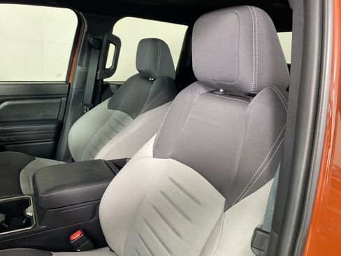 Used 2025 Toyota Tacoma TRD Off-Road image 9