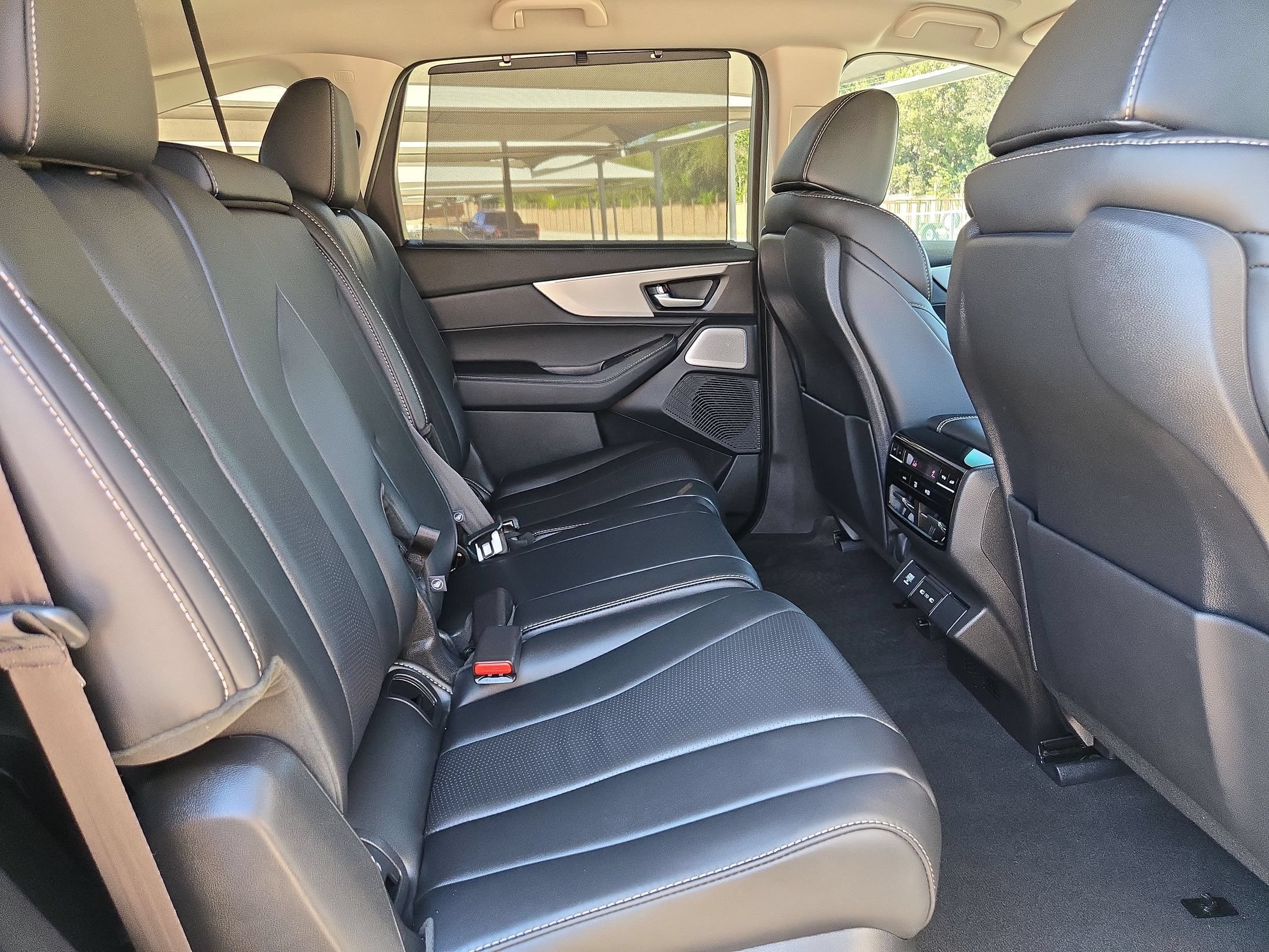Certified 2026 Acura MDX w/ Technology Package FWD image 25