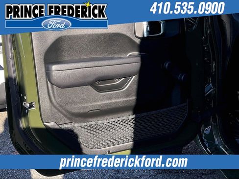 Used 2023 Jeep Gladiator Sport image 20