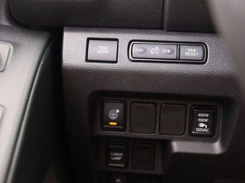 Used 2025 Nissan Frontier SV w/ SV Convenience Package RWD image 19