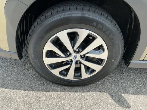 Certified 2024 Subaru Outback Premium AWD/4WD image 10