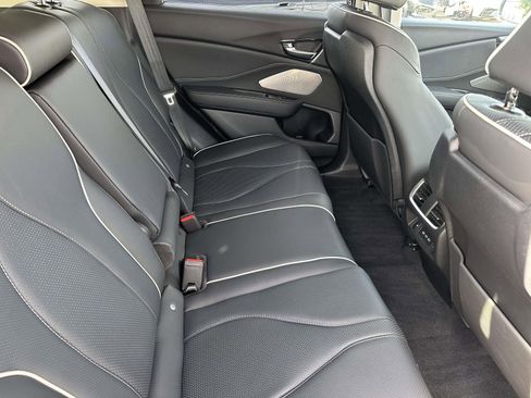 Certified 2025 Acura RDX SH-AWD w/ Advance Package image 11