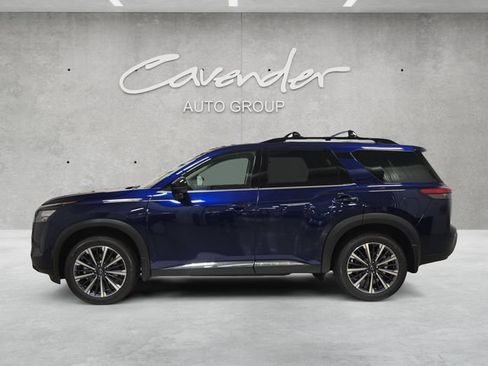 New 2026 Nissan Pathfinder Platinum FWD image 13