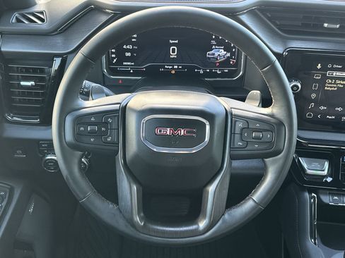 Used 2024 GMC Sierra 1500 AT4 w/ Technology Package AWD/4WD image 19