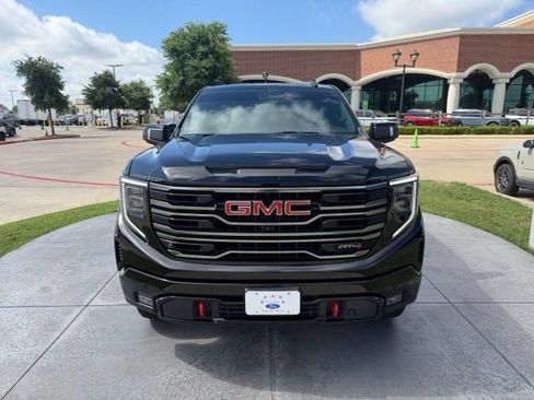 Used 2025 GMC Sierra 1500 AT4 w/ AT4 Premium Package AWD/4WD image 2