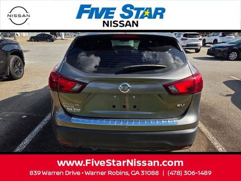 Used 2019 Nissan Rogue Sport SV w/ Technology Package FWD image 7
