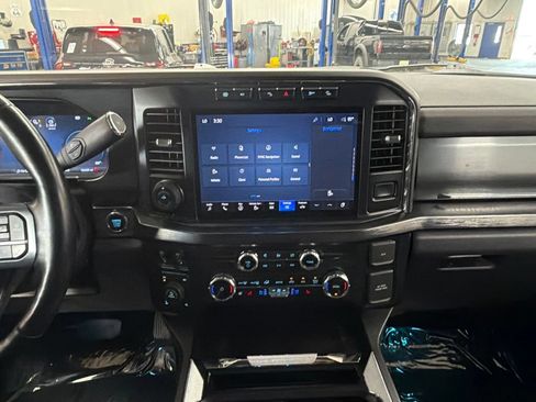 Used 2023 Ford F350 Lariat w/ Lariat Ultimate Package AWD/4WD image 16