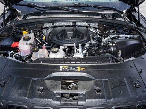 Used 2023 Jeep Grand Cherokee Trailhawk w/ Luxury Tech Group III image 37