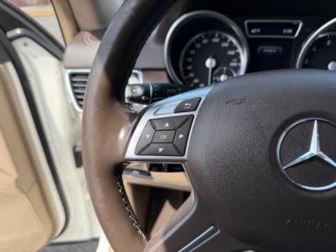 Used 2016 Mercedes-Benz GL 450 4MATIC w/ Premium I Package image 43
