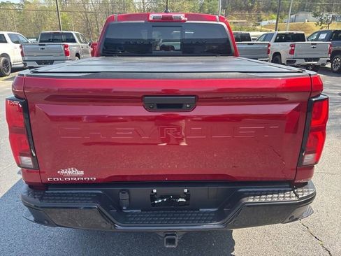 Used 2024 Chevrolet Colorado Z71 w/ Z71 Convenience Package 2 image 6